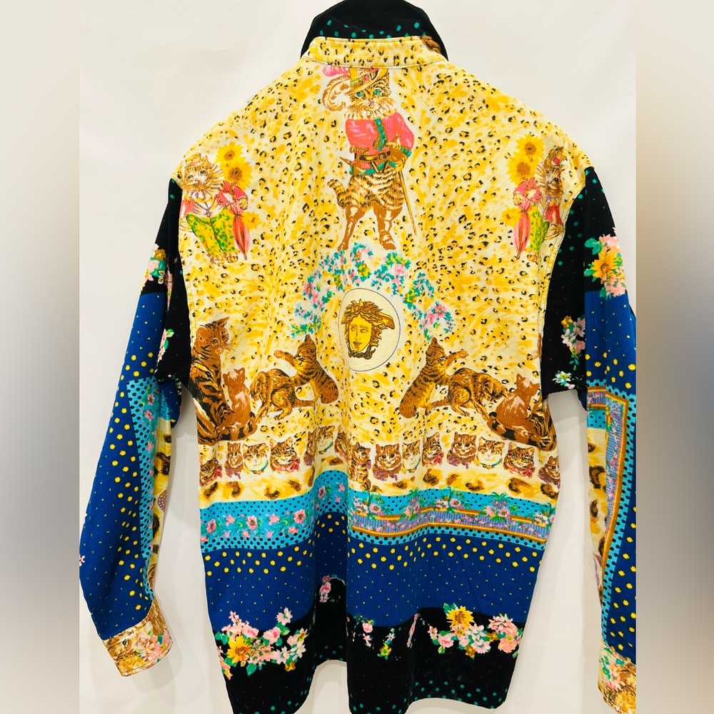 VERSACE Jeans Couture 1990’s Vintage Light Weight Corduroy top.